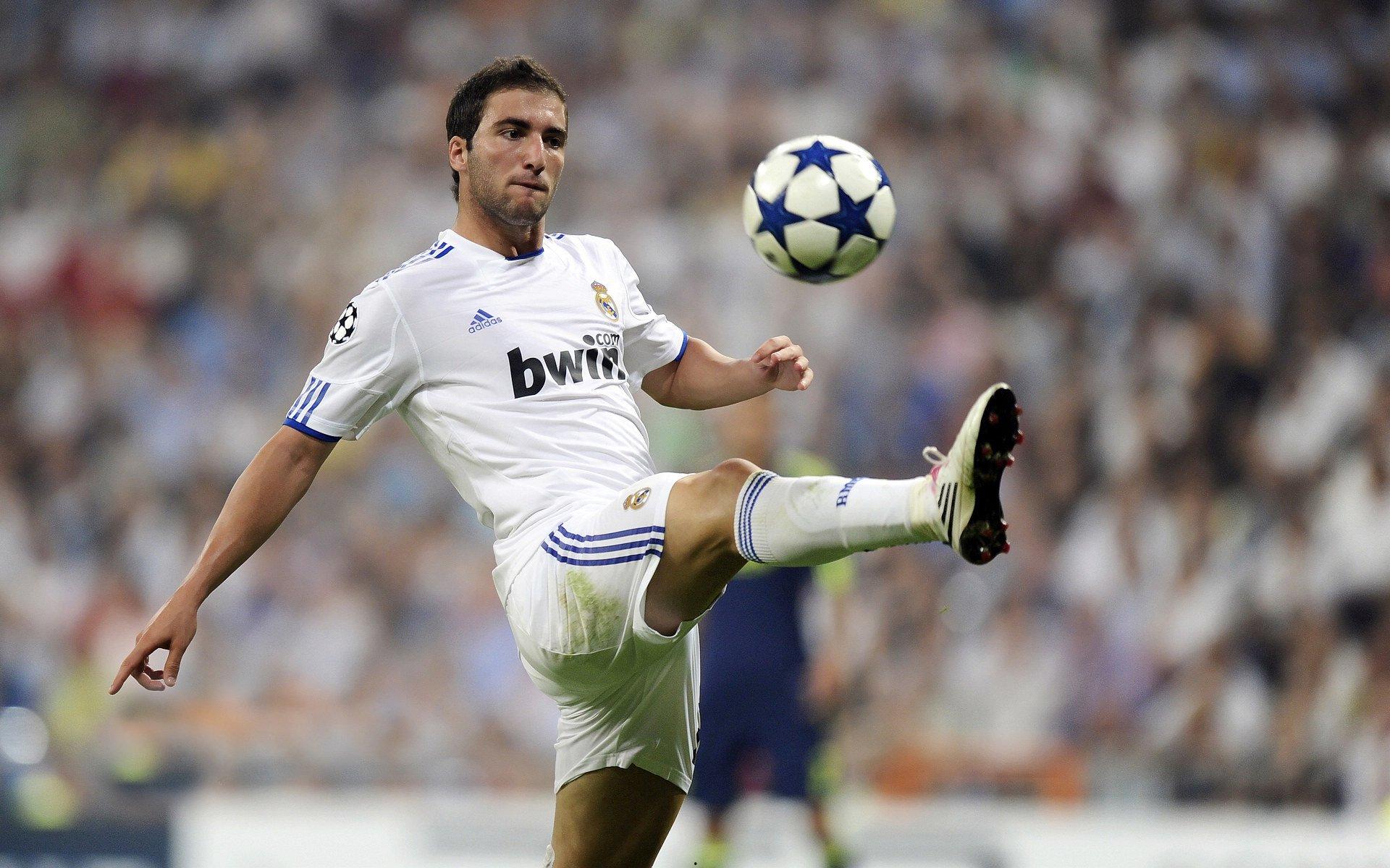 拉基蒂奇盛赞莫德里奇魅力跨越足坛阵营，亚马尔获前辈寄语，书写属于你的传奇之路